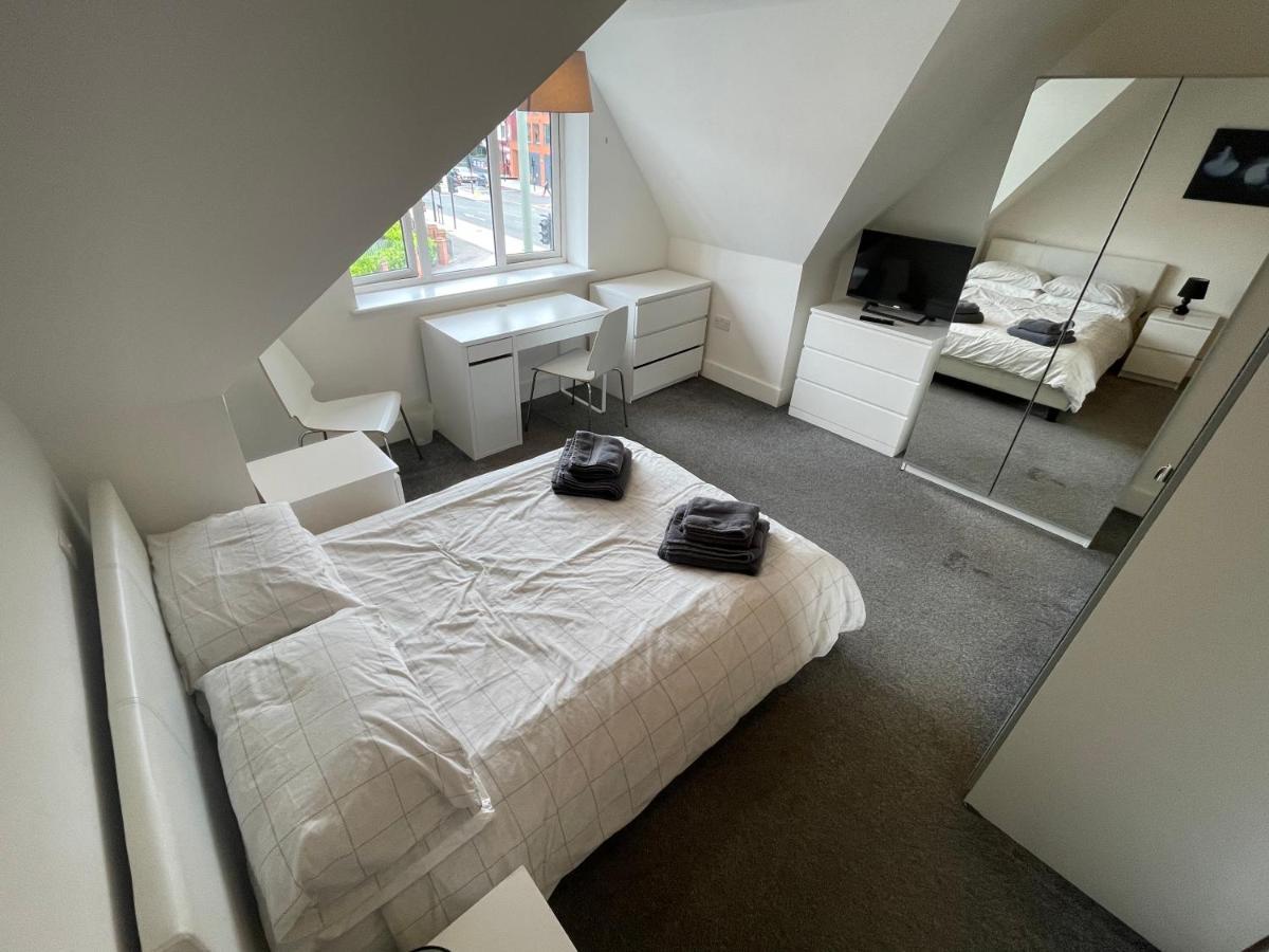 2 Bedroom 2 Bathroom Apartment 8 Including Free Parking Bromley Bagian luar foto